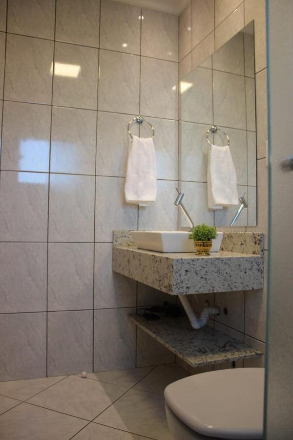 Alpen Hospedagem Treze Tilias Bagian luar foto